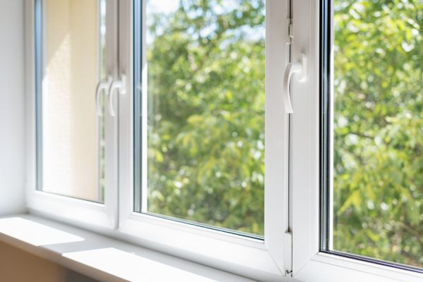Damaged Window Replacement in Hamburg