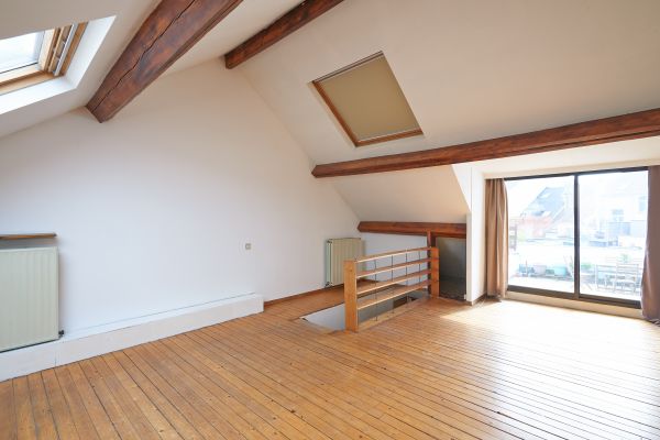 Attic Window Installation in Hamburg